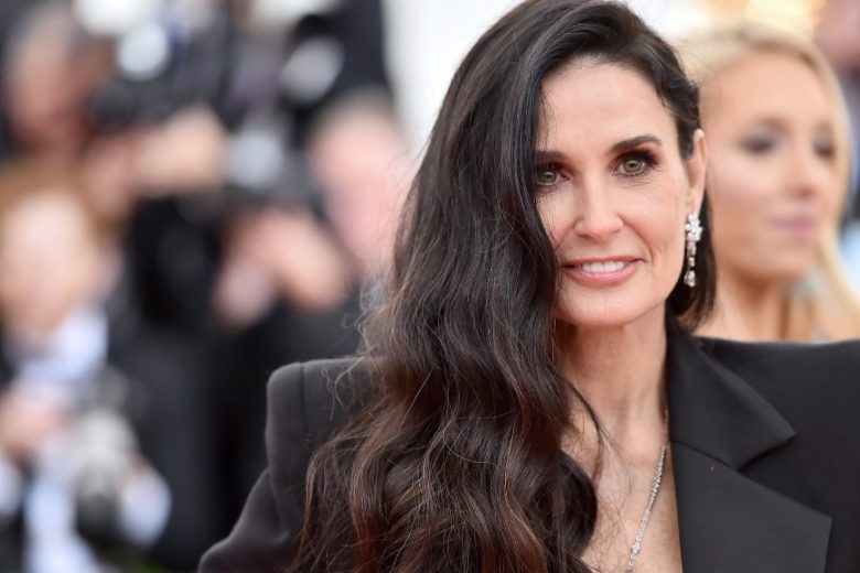 Ecco perché stanno tutti parlando del bagno di Demi Moore