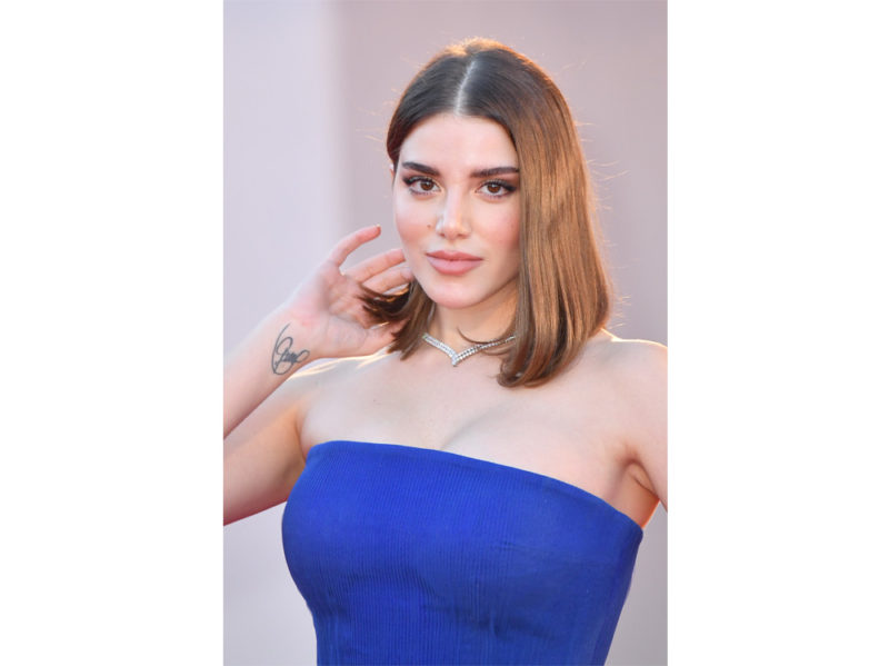 festival-cinema-venezia-2020-beauty-look–Cynthia-Samuel