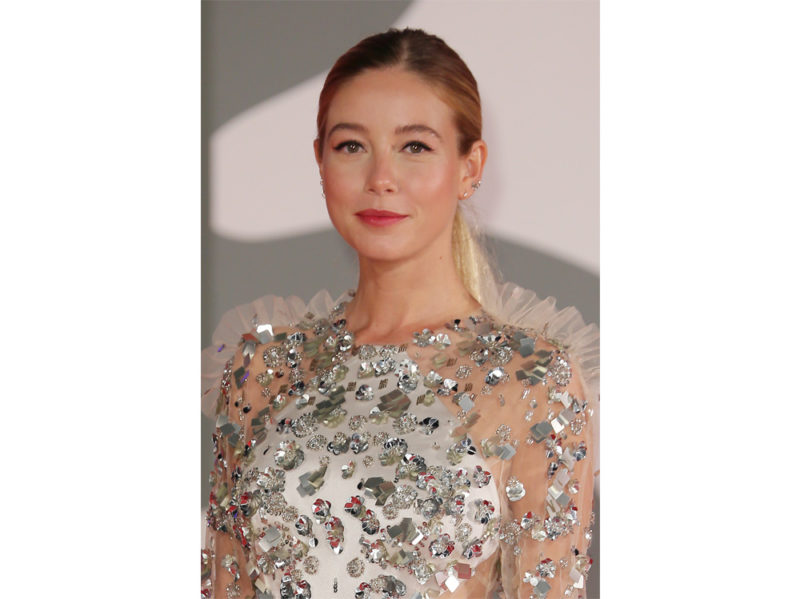 festival-cinema-venezia-2020-beauty-look-charlotte-vega