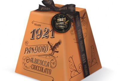 Pandoro di Verona albicocca e cioccolato