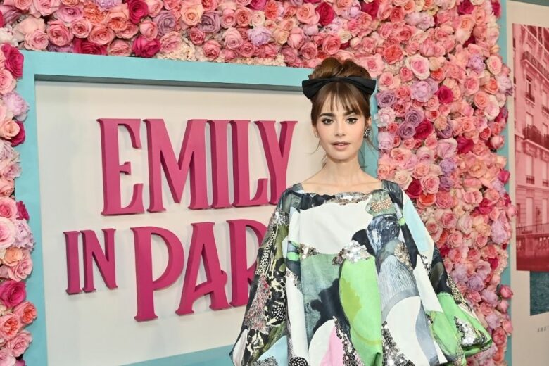 Lily Collins/Emily in Paris 2: ecco i beauty ed hair look più belli