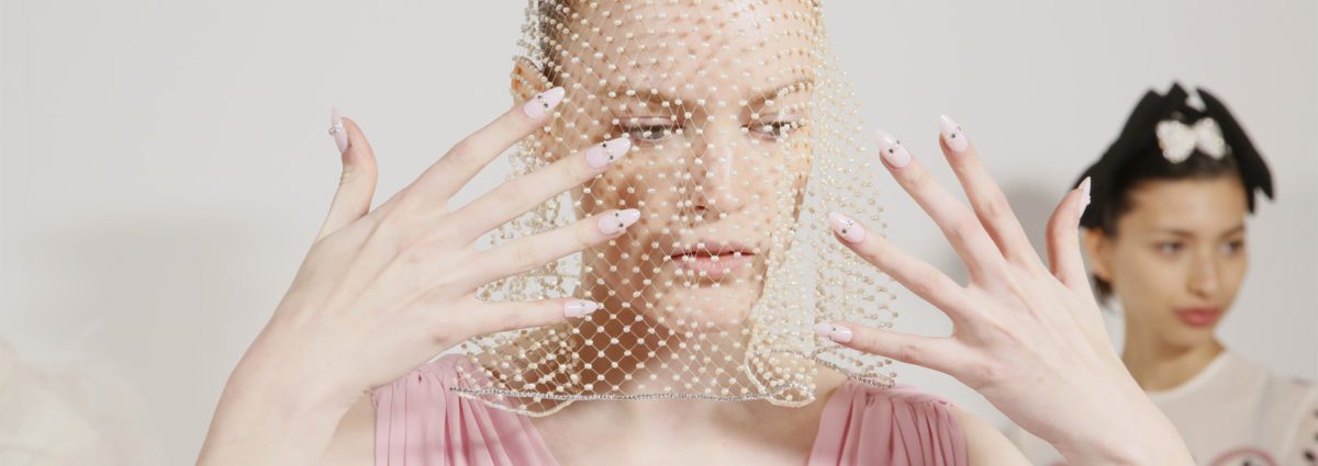 tendenze-unghie-autunno-2020-cover-desktop