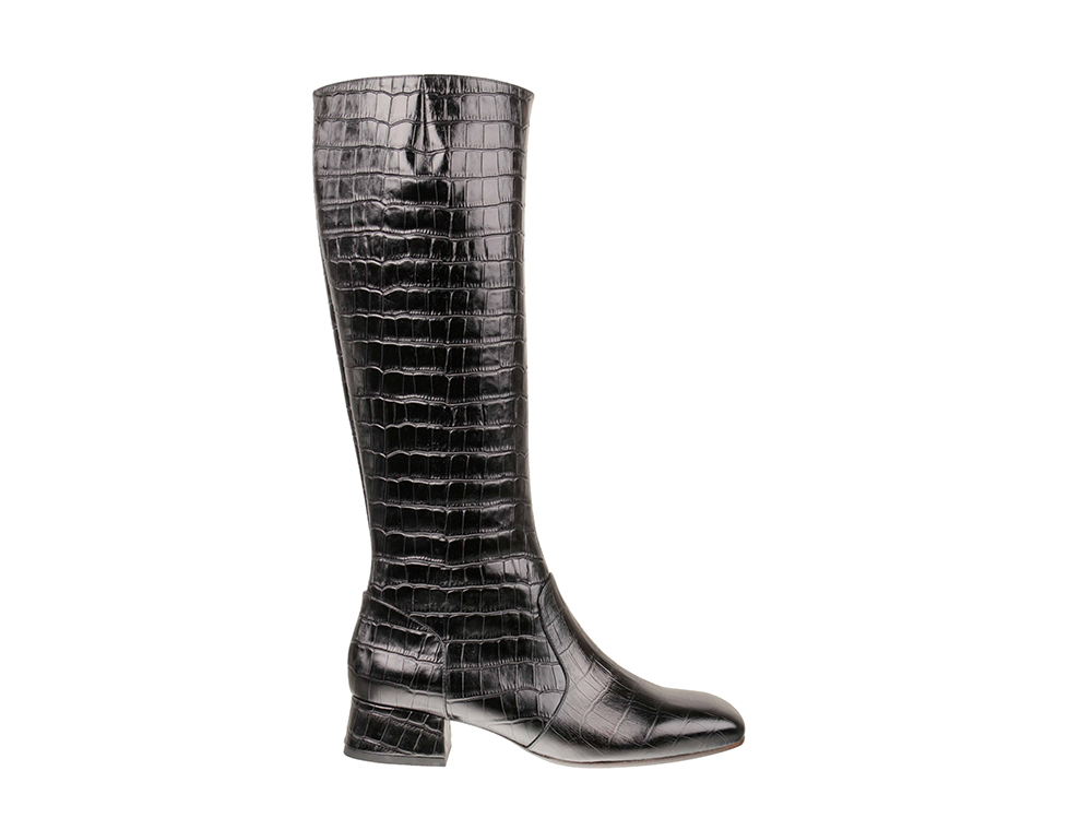 CHIE-MIHARA_FW20_ZAIRA-KENYA-NEGRO_SIDE