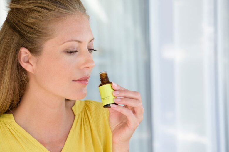 Tea tree oil: come usarlo e perché inserirlo nella vostra routine di bellezza