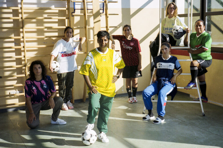 C41 e Adidas raccontano la storia delle “bimbe nel pallone” e lanciano una capsule a tema