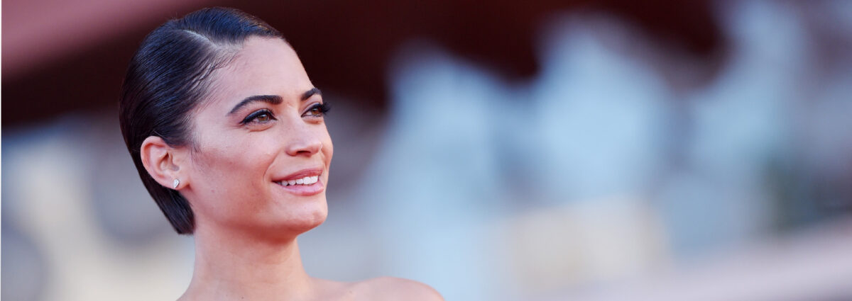 elodie-beauty-look-cover-desktop