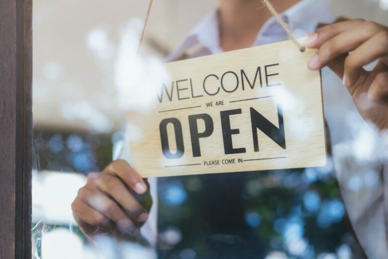 Come lanciare la propria azienda sui social (con i consigli di chi lo ha fatto)