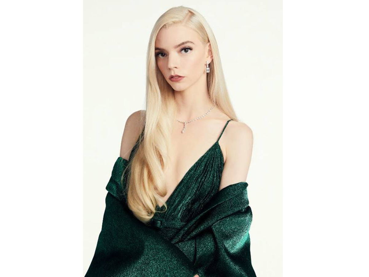 golden-globes-2021-beauty-look-star-05