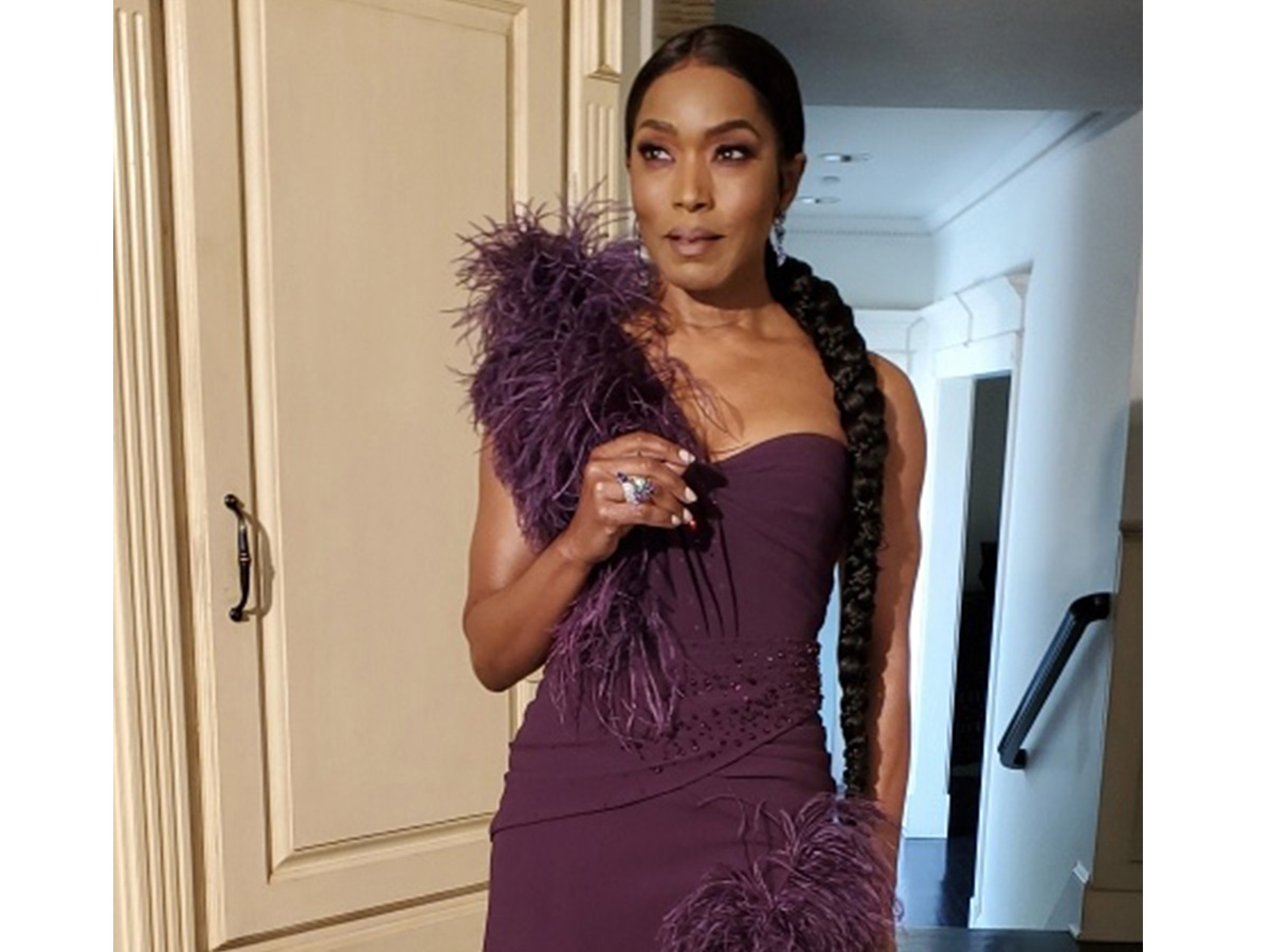 golden-globes-2021-beauty-look-star-08