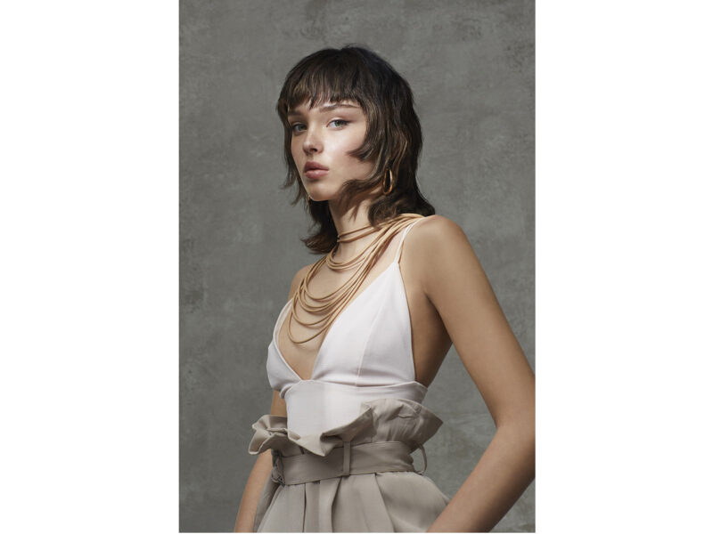 Tendenze-colore-capelli-primavera-estate-2021-castano-05