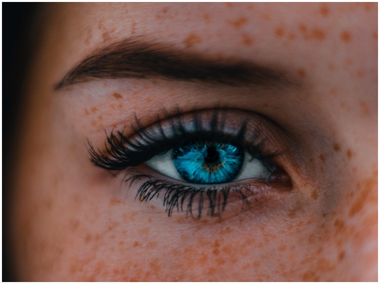 come mettere il mascara cover mobile