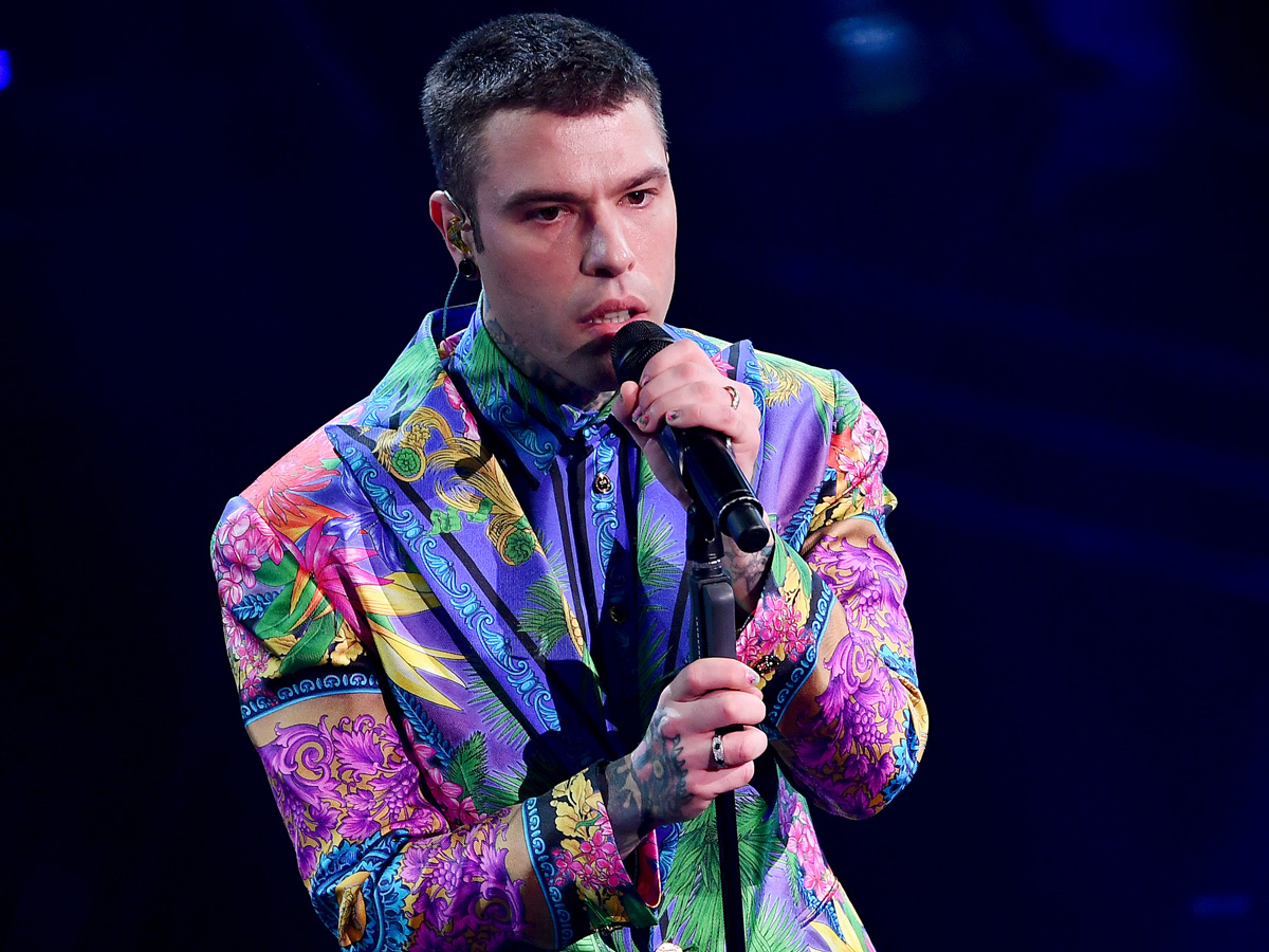 unghie-fedez-nail-art-smalto-collezione-layla-02