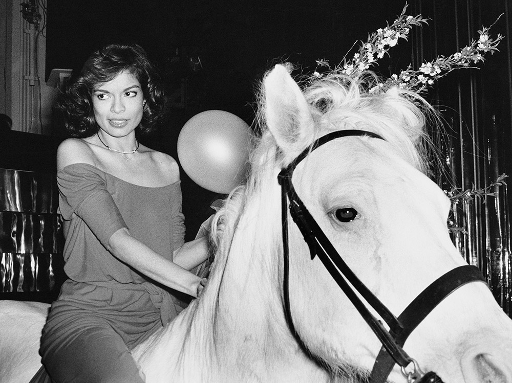 Halston-Bianca-Jagger-Studio-54