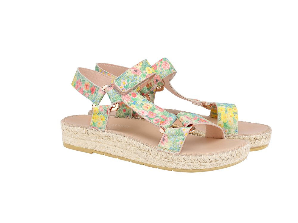 LoveShackFancy-loves-Manebí-