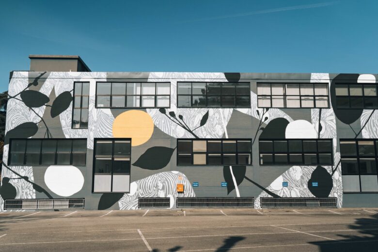 TELLAS X WP STORE: ecco il murales realizzato sulle facciate dell’headquarter di Bologna
