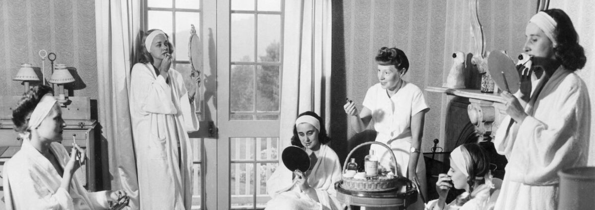 cover-elizabeth-arden-storia-desktop