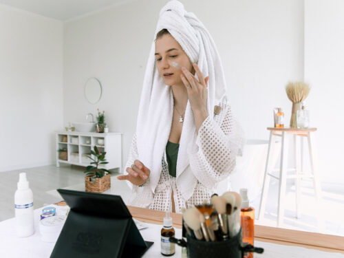 Acido Glicolico: Cos'è E Come Agisce Sulla Pelle - Eucerin - Foto 9