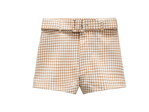 Shorts estate 2021: in jeans, eleganti, tutti i modelli del momento