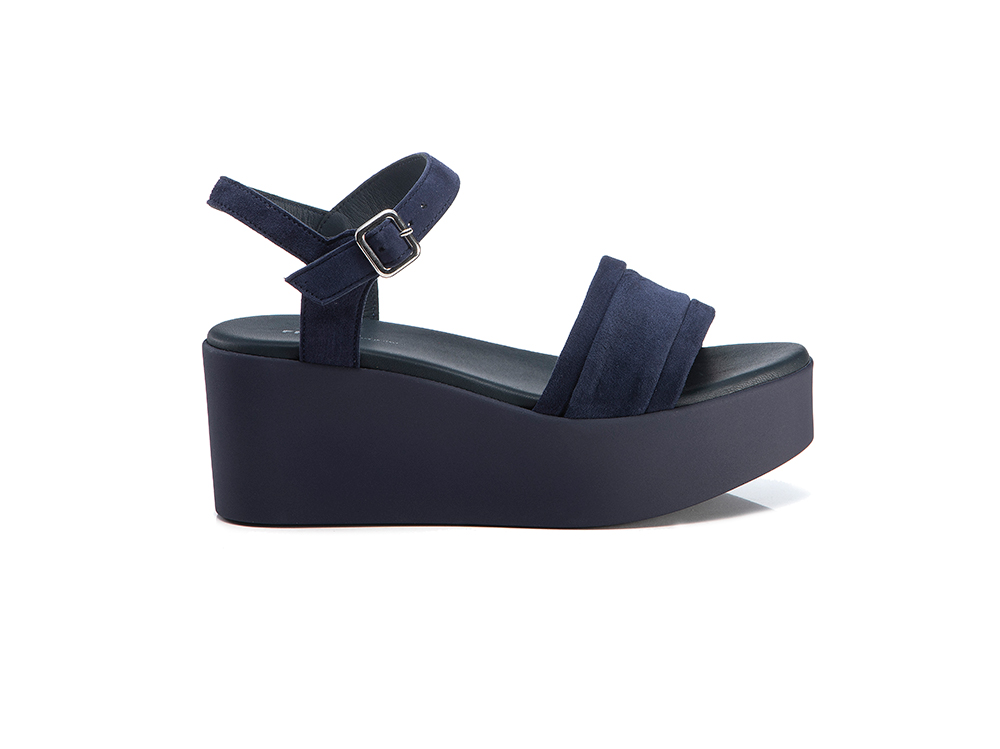 Frau—Pil-Communication