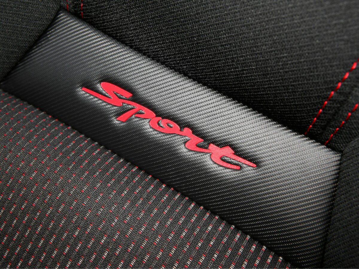 Suzuki SWIFT SPORT HYBRID (10)