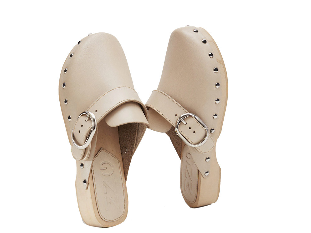 zoccoli-borchie-mango