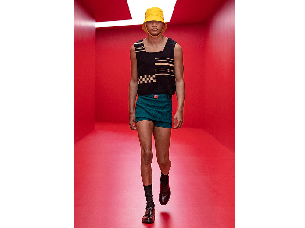 04_LOOK_Prada_Sfilata