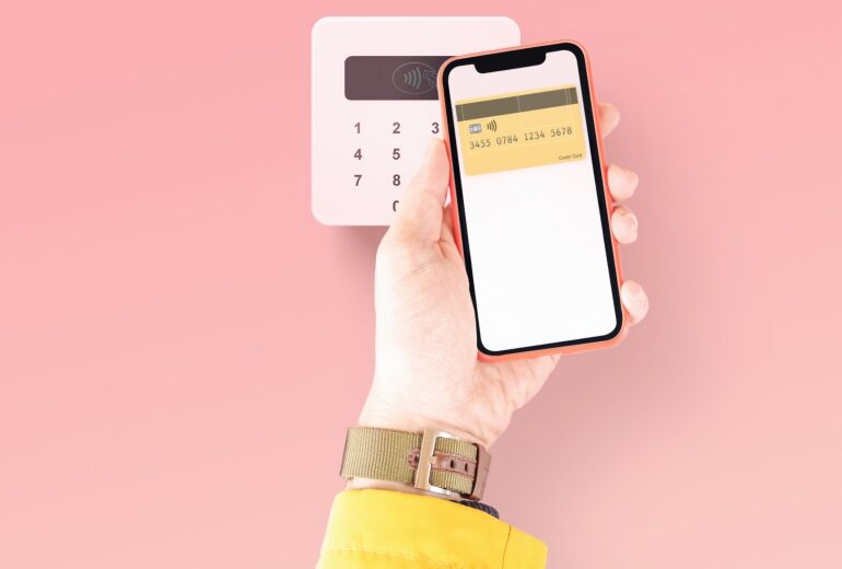 Cyber sicurezza: 5 buone regole per proteggere conto in banca e identità digitale durante l’estate