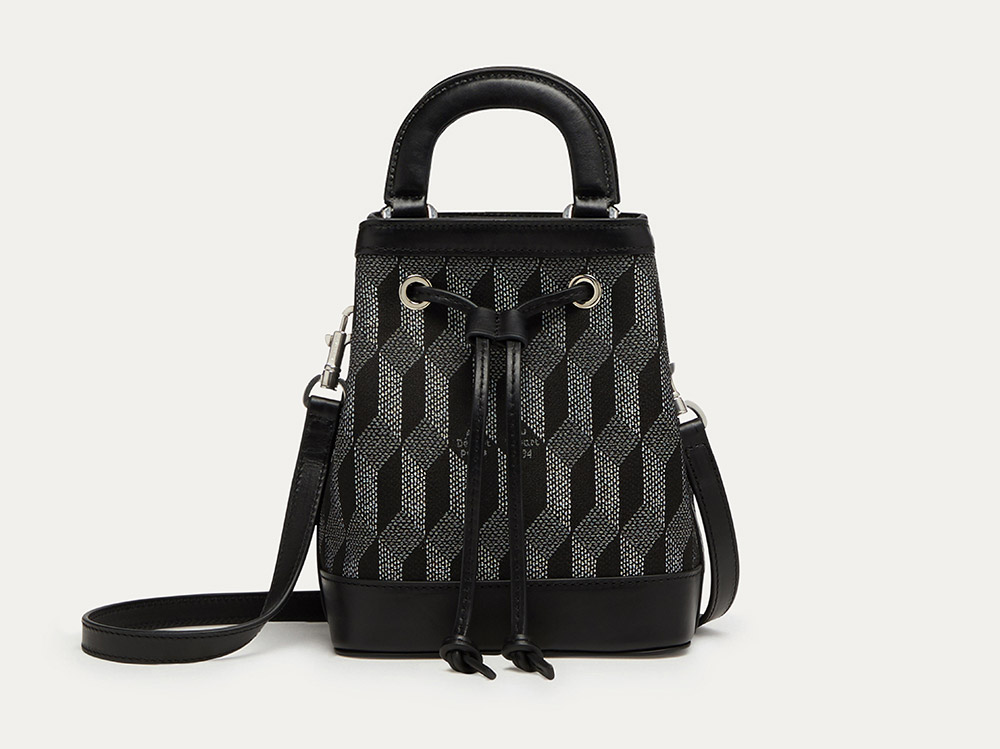 Les-Iconiques-Au-Depart—Petite-Dauphine-Reflex-Black