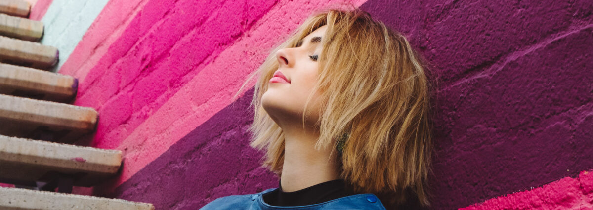 caschetto-mosso-onde-piatte-flob-cover-desktop