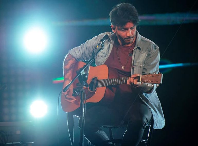 fabrizio moro facebook