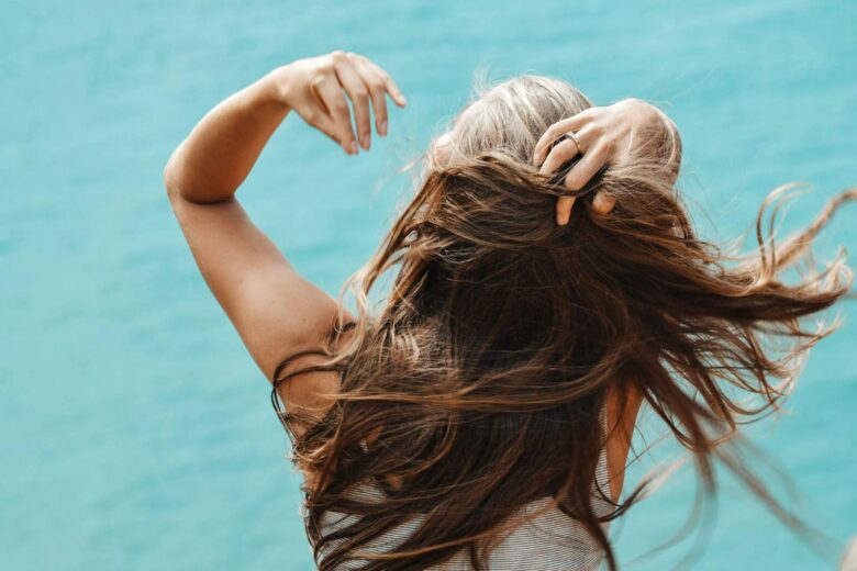 SOS capelli: tutto quello che c’è da fare al rientro per dare un boost di energia alle chiome