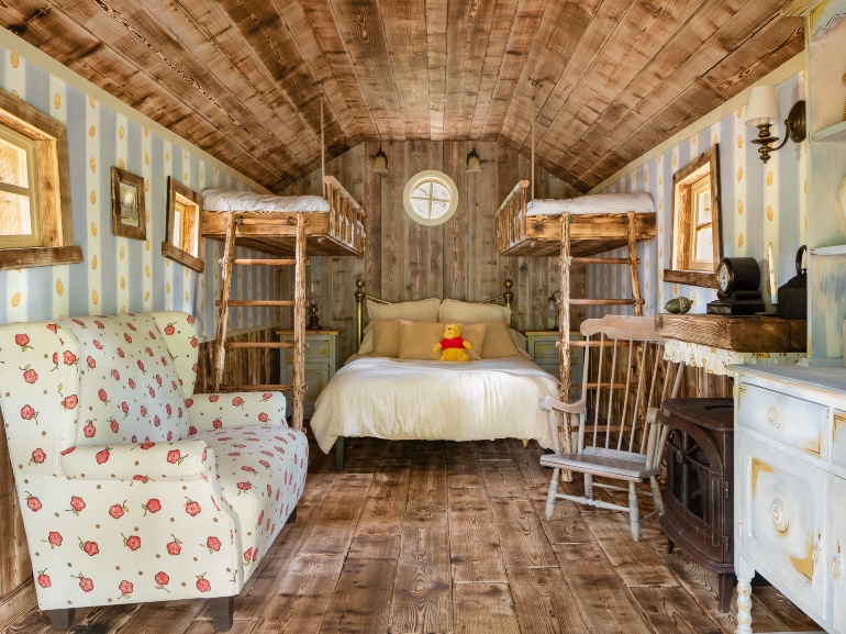 Winnie the Pooh Bedroom Airbnb – CREDIT Henry Woide