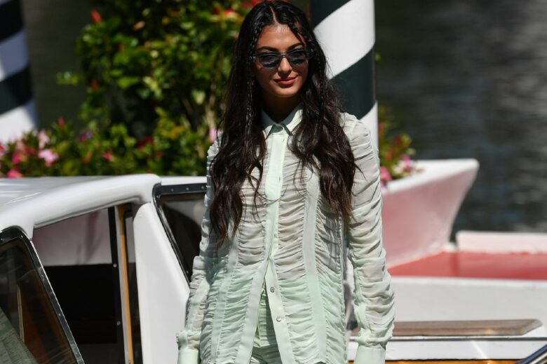 Venezia 78: Elisa Maino sbarca al Lido con un look stile #2Y da manuale!