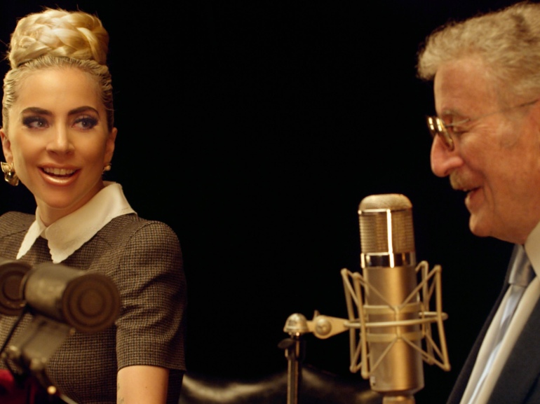 radio montecarlo Tony Bennett Lady Gaga hero piccola