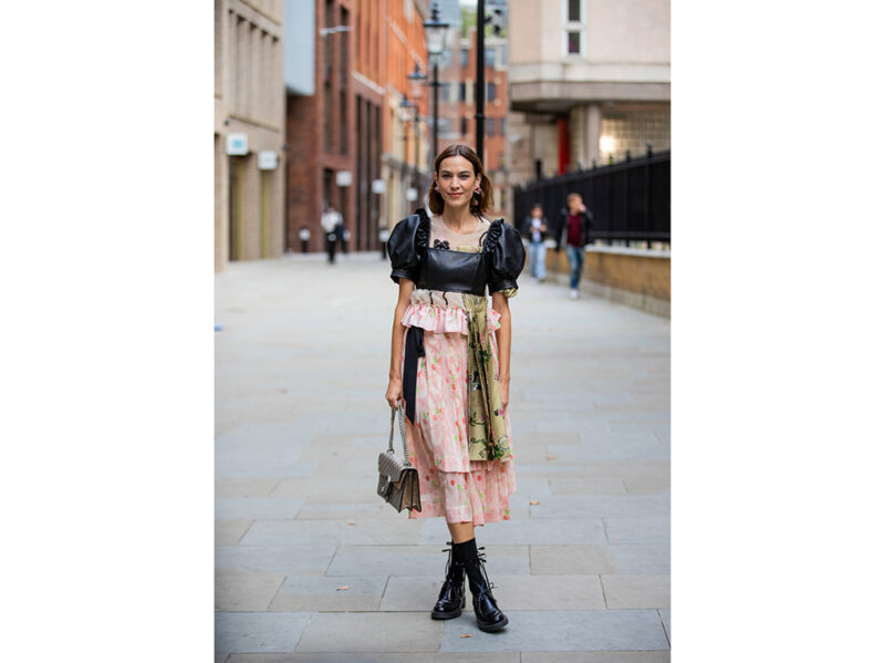 romantic-punk-alexa-chung-LFW