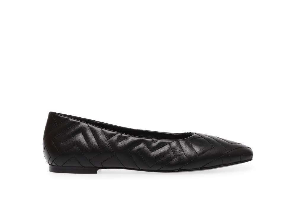 STEVEMADDEN-INTL_QUPID_BLACK_SIDE