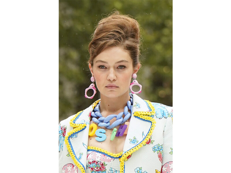 tendenze-capelli-acconciature-primavera-estate-2022-sfilate-05