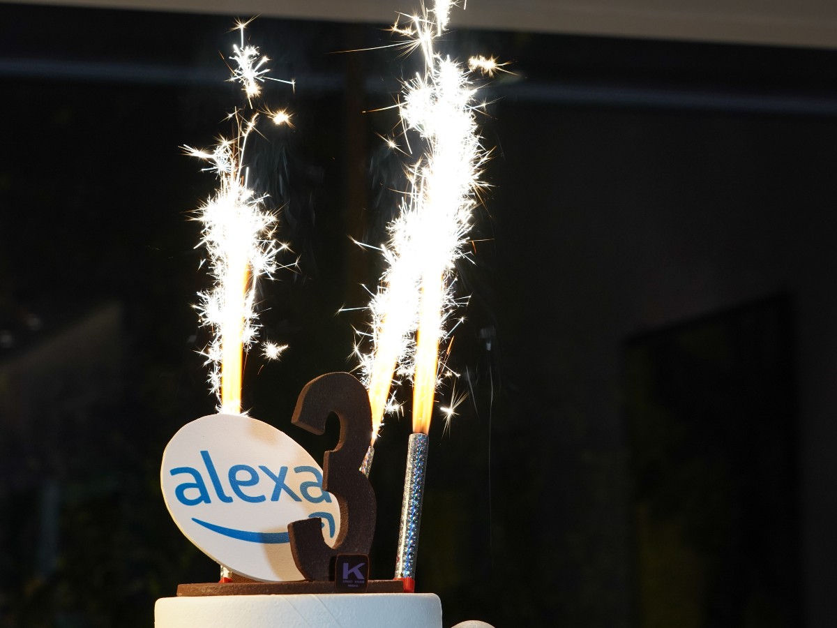 alexa compleanno