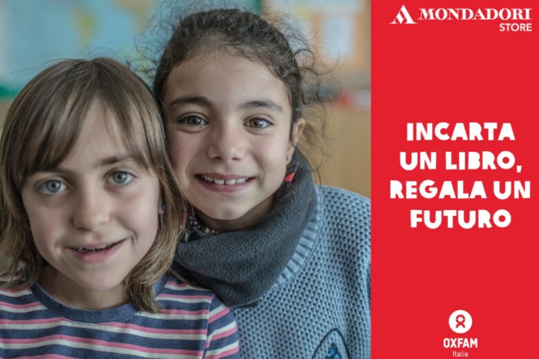 “Incarta un libro, regala un futuro”: Oxfam Italia e Mondadori Store insieme a Natale per garantire un’educazione inclusiva per tutti
