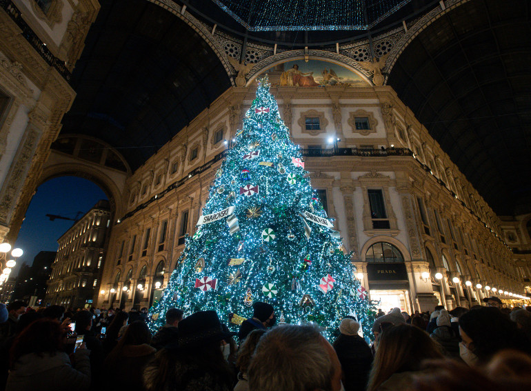 cover natale milano mobile