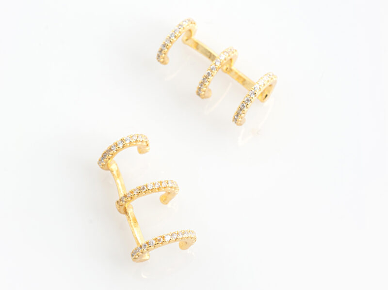 earcuff-in-zirconi-e-argento-dorato-LOLA-by-Chiara-Costacurta-45-euro