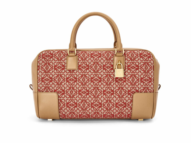 LOEWE-ST-VALENTINE’S-DAY-2022-(2)