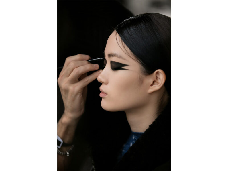 chanel-haute-couture-2022-beauty-look-10