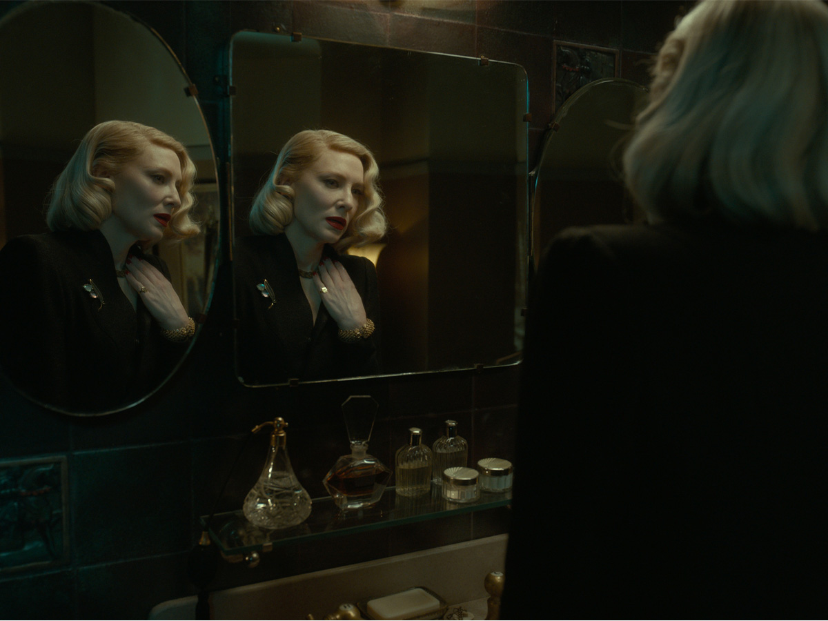 nightmare-alley-beauty-look-anni-40-kate-blanchett-make-up-03
