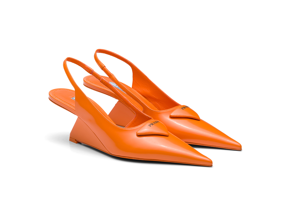 slingback-zeppa-scultura-PRADA