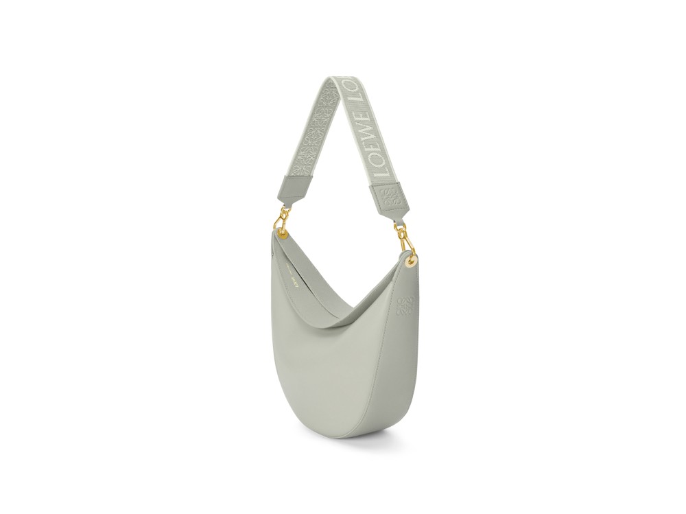 LOEWE Luna Bag SS22 (5)