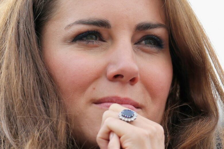 7 curiosità sull’anello di fidanzamento di Kate Middleton