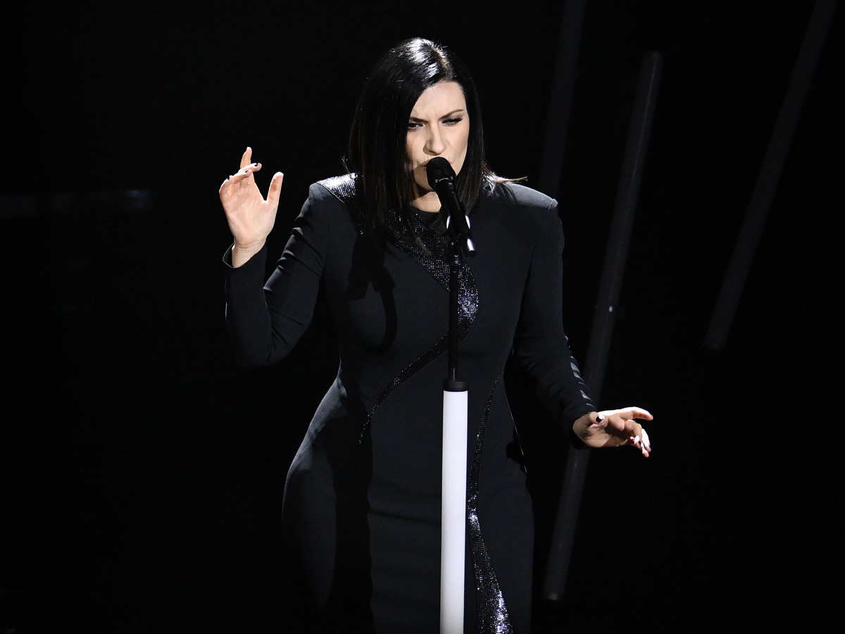 festival-sanremo-migliori-beauty-look-2022-trucco-capelli-laura-pausini-01