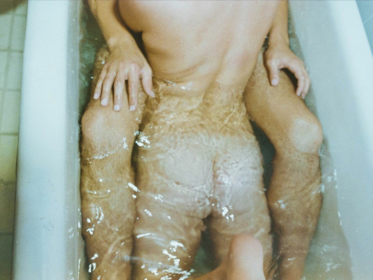 A soft gaze at intimacy ё CLARA MILO