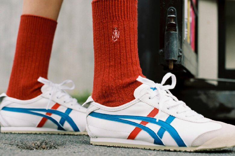 Le iconiche sneakers di Onitsuka Tiger nel nuovo servizio della Grazia Stylist Squad